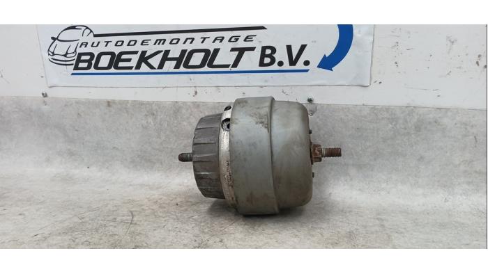 Gebruikte Motorsteun Audi A6 (C6) 4.2 V8 40V Quattro Prijs € 45,00 Margeregeling aangeboden door Boekholt autodemontage B.V
