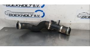 Gebruikte Intercooler Slang Ford Fiesta 7 1.0 EcoBoost 12V 100 Prijs € 45,00 Margeregeling aangeboden door Boekholt autodemontage B.V