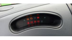 Gebruikte Display Interieur Chevrolet Matiz (M200) 0.8 S,SE Prijs € 30,00 Margeregeling aangeboden door Boekholt autodemontage B.V