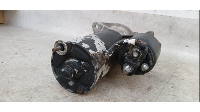 Startmotor van een Opel Calibra 2.5 V6 24V 1994