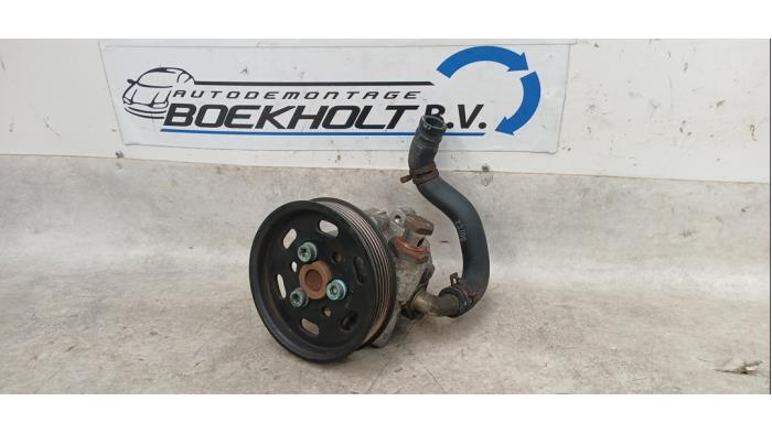 Gebruikte Servopomp Volkswagen Caddy II (9K9A) 1.9 SDI Prijs € 38,00 Margeregeling aangeboden door Boekholt autodemontage B.V