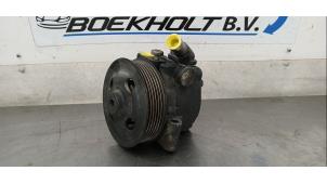 Gebruikte Servopomp Ford Mondeo IV Wagon 2.3 16V Prijs € 49,00 Margeregeling aangeboden door Boekholt autodemontage B.V