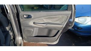 Gebruikte Deurbekleding 4Deurs rechts-achter Ford S-Max (GBW) 2.0 16V Prijs € 45,00 Margeregeling aangeboden door Boekholt autodemontage B.V