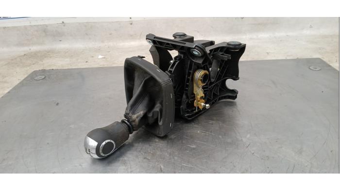Gebruikte Versnellingspook Ford S-Max (GBW) 2.0 16V Prijs € 60,00 Margeregeling aangeboden door Boekholt autodemontage B.V