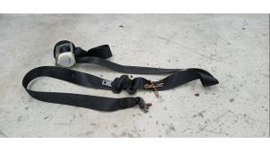 Gebruikte Veiligheidsgordel links-achter Ford S-Max (GBW) 2.0 16V Prijs € 50,00 Margeregeling aangeboden door Boekholt autodemontage B.V