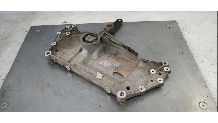 Gebruikte Subframe Volkswagen Golf V (1K1) 1.6 FSI 16V Prijs € 39,00 Margeregeling aangeboden door Boekholt autodemontage B.V