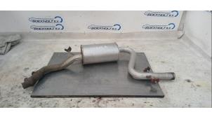 Gebruikte Uitlaat Middendemper Volkswagen Touran (1T1/T2) 2.0 FSI 16V Prijs € 48,00 Margeregeling aangeboden door Boekholt autodemontage B.V