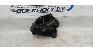 Gebruikte Gasklephuis Opel Vivaro B 1.6 CDTI 90 Prijs € 75,00 Margeregeling aangeboden door Boekholt autodemontage B.V