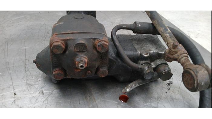 Gebruikte Pomp Servo BMW 5 serie Touring (E34) 520i 24V Prijs € 99,00 Margeregeling aangeboden door Boekholt autodemontage B.V