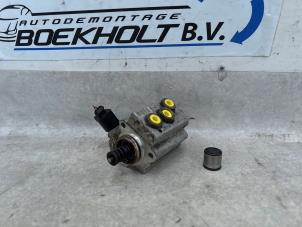 Gebruikte Hogedrukpomp Volkswagen Touran (1T1/T2) 2.0 FSI 16V Prijs € 199,00 Margeregeling aangeboden door Boekholt autodemontage B.V