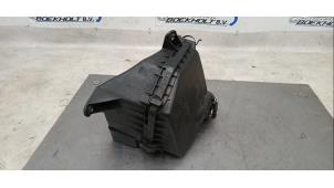 Gebruikte Luchtfilterhuis Lexus IS (E2) 250 2.5 V6 24V Prijs € 75,00 Margeregeling aangeboden door Boekholt autodemontage B.V