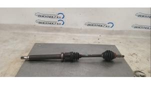 Gebruikte Aandrijfas rechts-voor Ford Fiesta 5 (JD/JH) 1.3 Prijs € 48,00 Margeregeling aangeboden door Boekholt autodemontage B.V