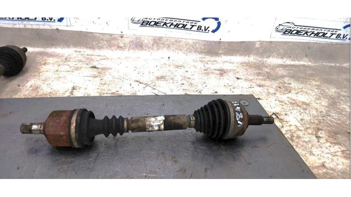 Gebruikte Aandrijfas links-voor Renault Espace (JK) 3.5 V6 24V Phase I Prijs € 60,00 Margeregeling aangeboden door Boekholt autodemontage B.V