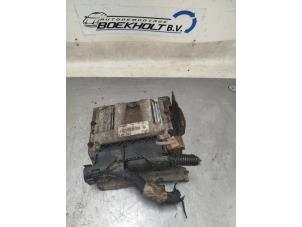 Gebruikte Computer Motormanagement Opel Zafira (M75) 1.9 CDTI 16V Prijs € 174,00 Margeregeling aangeboden door Boekholt autodemontage B.V