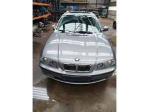 Gebruikte Luchtfilterhuis BMW 3 serie Compact (E46/5) 320td 16V Prijs € 45,00 Margeregeling aangeboden door Boekholt autodemontage B.V