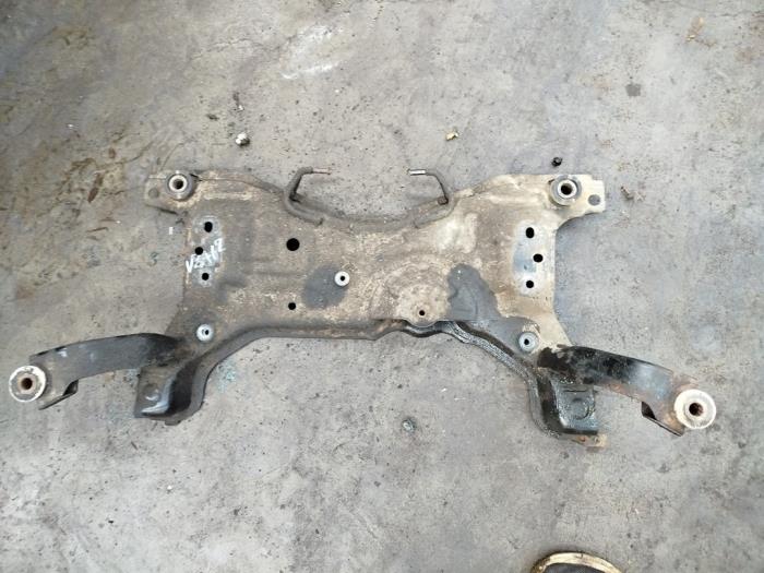Gebruikte Subframe Mazda 3 Sport (BL14/BLA4/BLB4) 1.6i MZR 16V Prijs € 90,00 Margeregeling aangeboden door Boekholt autodemontage B.V