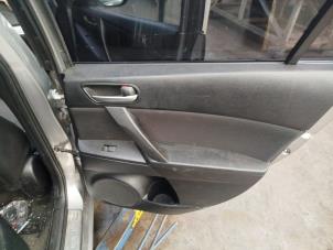 Gebruikte Deurbekleding 4Deurs rechts-achter Mazda 3 Sport (BL14/BLA4/BLB4) 1.6i MZR 16V Prijs € 60,00 Margeregeling aangeboden door Boekholt autodemontage B.V