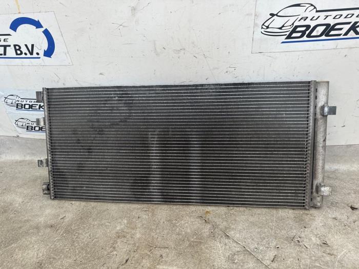 Gebruikte Airco Radiateur Opel Movano 2.3 CDTi 16V RWD Prijs € 49,00 Margeregeling aangeboden door Boekholt autodemontage B.V