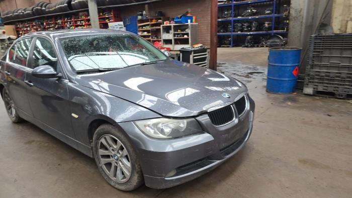 Gebruikte Rembekrachtiger BMW 3 serie (E90) 320i 16V Prijs € 111,00 Margeregeling aangeboden door Boekholt autodemontage B.V