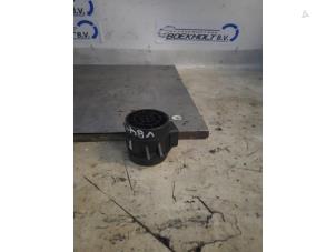 Gebruikte Luchthoeveelheidsmeter BMW 3 serie Touring (E46/3) 320i 24V Prijs € 36,00 Margeregeling aangeboden door Boekholt autodemontage B.V