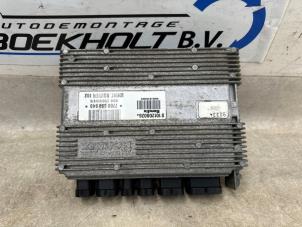 Gebruikte Computer Automatische Bak Renault Clio (B/C57/357/557/577) 1.4i Kat. Prijs € 75,00 Margeregeling aangeboden door Boekholt autodemontage B.V