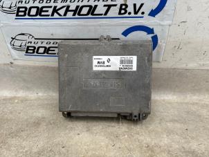 Gebruikte Computer Motormanagement Renault Espace (J/S6) 2.8i V6 Prijs € 65,00 Margeregeling aangeboden door Boekholt autodemontage B.V