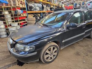 Gebruikte Modderkuip Volvo V70 (SW) 2.4 D5 20V Prijs € 24,00 Margeregeling aangeboden door Boekholt autodemontage B.V