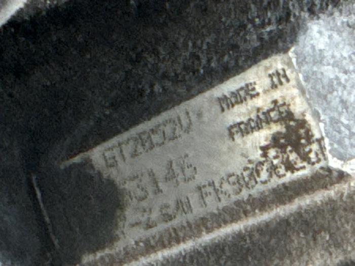 Turbo van een Volvo V70 (SW) 2.4 D5 20V 2003