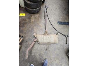 Gebruikte Uitlaat Middendemper Volkswagen Passat (3B3) 2.0 Prijs € 42,00 Margeregeling aangeboden door Boekholt autodemontage B.V