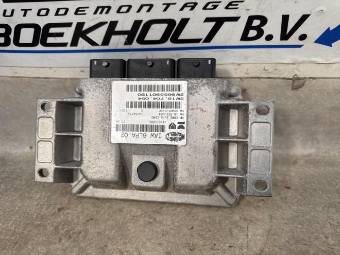 Gebruikte Computer Motormanagement Peugeot 307 CC (3B) 2.0 16V Prijs € 89,00 Margeregeling aangeboden door Boekholt autodemontage B.V