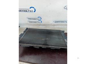 Gebruikte Radiateur Renault Megane II (BM/CM) 1.6 16V Prijs € 39,00 Margeregeling aangeboden door Boekholt autodemontage B.V