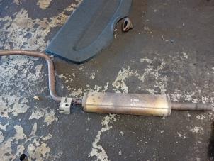 Gebruikte Uitlaat Middendemper Renault Megane II (BM/CM) 1.6 16V Prijs € 50,00 Margeregeling aangeboden door Boekholt autodemontage B.V