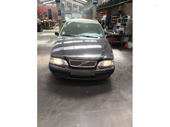 Gebruikte Rembol Volvo V70 (GW/LW/LZ) 2.5 TDI Prijs € 50,00 Margeregeling aangeboden door Boekholt autodemontage B.V
