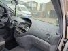 Toyota Previa (R3) 2.4i 16V VVT-i Asbak voor