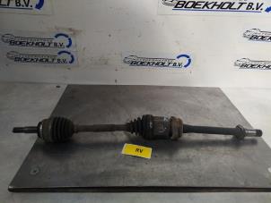 Gebruikte Aandrijfas rechts-voor Toyota Previa (R3) 2.4i 16V VVT-i Prijs € 75,00 Margeregeling aangeboden door Boekholt autodemontage B.V