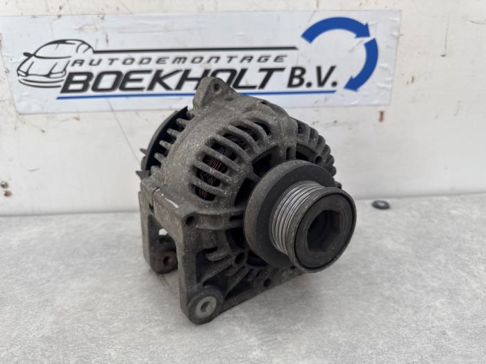 Gebruikte Dynamo Renault Scénic II (JM) 1.6 16V Prijs € 35,00 Margeregeling aangeboden door Boekholt autodemontage B.V