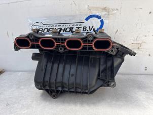 Gebruikte Inlaatspruitstuk Toyota Previa (R3) 2.4i 16V VVT-i Prijs € 75,00 Margeregeling aangeboden door Boekholt autodemontage B.V