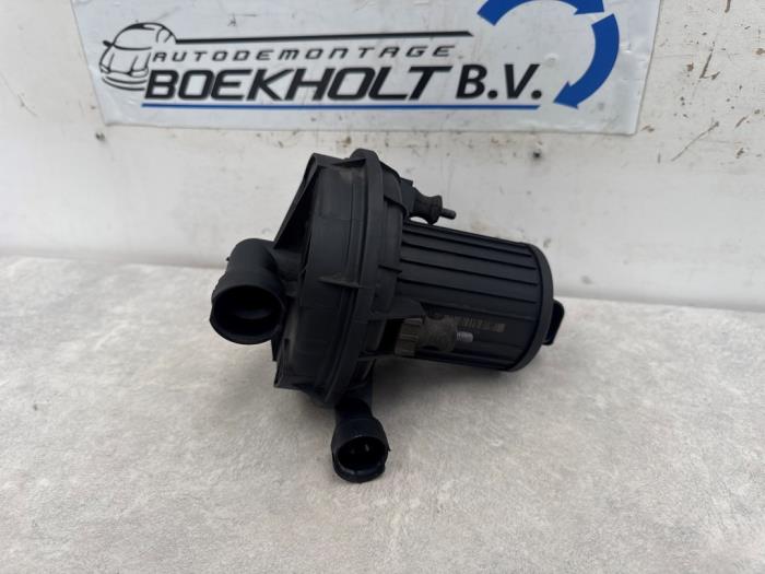 Gebruikte Luchtpomp Uitlaatgas Volkswagen Golf IV (1J1) 2.0 Prijs € 48,00 Margeregeling aangeboden door Boekholt autodemontage B.V