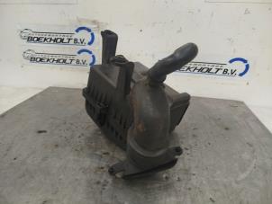 Gebruikte Luchtfilterhuis Kia Picanto (BA) 1.1 12V Prijs € 35,00 Margeregeling aangeboden door Boekholt autodemontage B.V