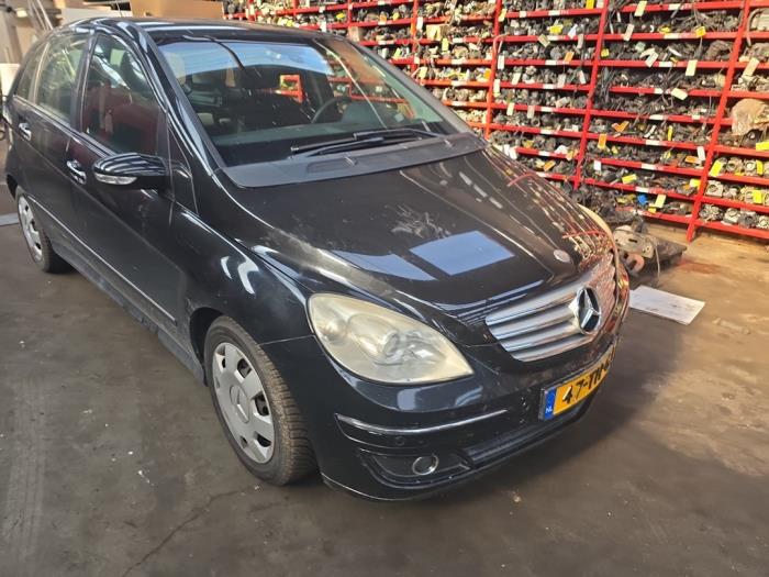 Gebruikte Intercooler Mercedes B (W245) 2.0 B-180 CDI 16V Prijs € 39,00 Margeregeling aangeboden door Boekholt autodemontage B.V