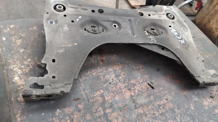 Gebruikte Subframe Nissan Micra (K12) 1.2 16V Prijs € 99,00 Margeregeling aangeboden door Boekholt autodemontage B.V