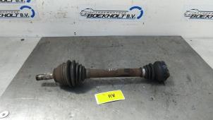 Gebruikte Cardanas rechts-voor (VWA) Peugeot 5008 I (0A/0E) 1.6 THP 16V Prijs € 39,00 Margeregeling aangeboden door Boekholt autodemontage B.V