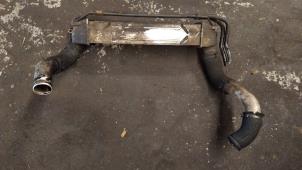 Gebruikte Intercooler Hyundai H-300 2.5 CRDi Prijs € 125,00 Margeregeling aangeboden door Boekholt autodemontage B.V