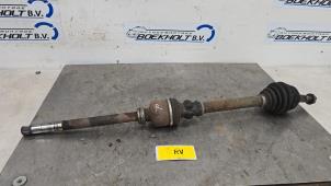 Gebruikte Aandrijfas rechts-voor Peugeot 307 Break (3E) 1.6 16V Prijs € 35,00 Margeregeling aangeboden door Boekholt autodemontage B.V