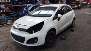 Gebruikte Benzinepomp Kia Rio III (UB) 1.1 CRDi VGT 12V Prijs € 48,00 Margeregeling aangeboden door Boekholt autodemontage B.V