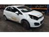 Zekeringkast van een Kia Rio III (UB), 2011 / 2017 1.1 CRDi VGT 12V, Hatchback, Diesel, 1,120cc, 55kW (75pk), FWD, D3FA, 2011-09 / 2017-12, UBF5D1; UBF5D3; UBF5D5; UBF5D7 2012
