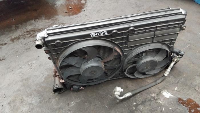 Gebruikte Fan Radiateur Skoda Octavia Combi (1Z5) 2.0 Turbo FSI 16V RS Prijs op aanvraag aangeboden door Boekholt autodemontage B.V