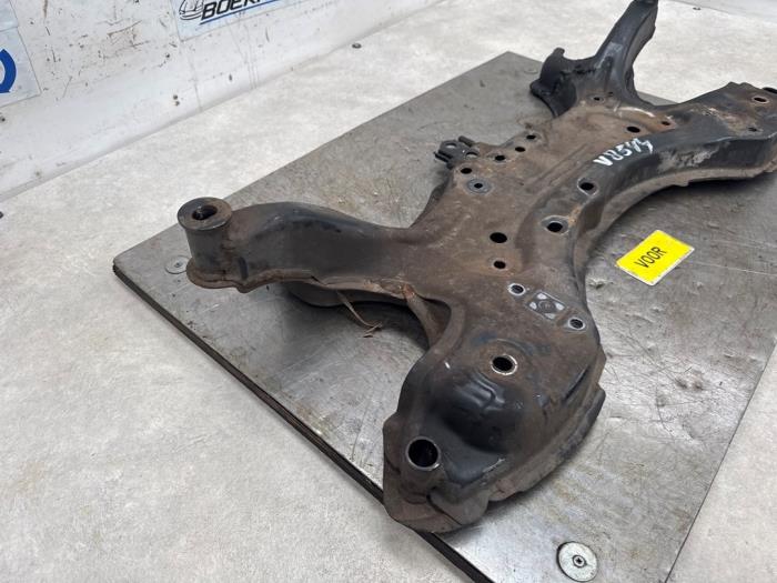 Subframe van een Toyota Corolla Verso (R10/11) 2.2 D-4D 16V 2008