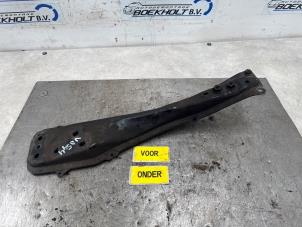 Gebruikte Motorbalk Toyota Corolla Verso (R10/11) 2.2 D-4D 16V Prijs € 36,00 Margeregeling aangeboden door Boekholt autodemontage B.V