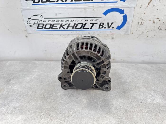 Gebruikte Dynamo Skoda Octavia Combi (1Z5) 2.0 Turbo FSI 16V RS Prijs € 49,00 Margeregeling aangeboden door Boekholt autodemontage B.V